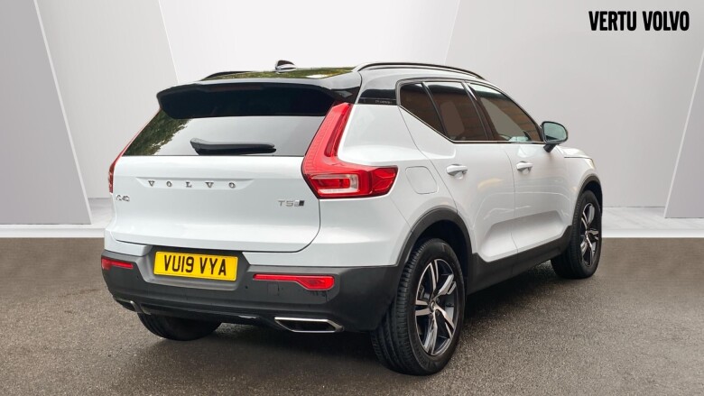 Volvo Xc40 2.0 T5 R DESIGN 5dr AWD Geartronic Petrol Estate
